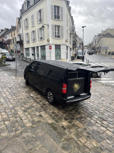 Transport de corps avant mise en bière à Combs-la-Ville
